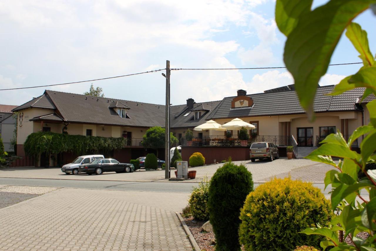 Dworek Hotel Szonowice Buitenkant foto